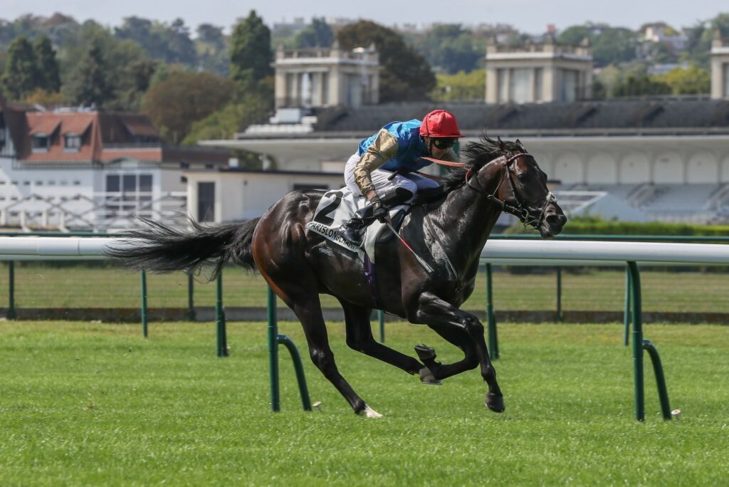 Aesterius winning the Group 3 Prix d'Arenberg at Longchamp under James Doyle