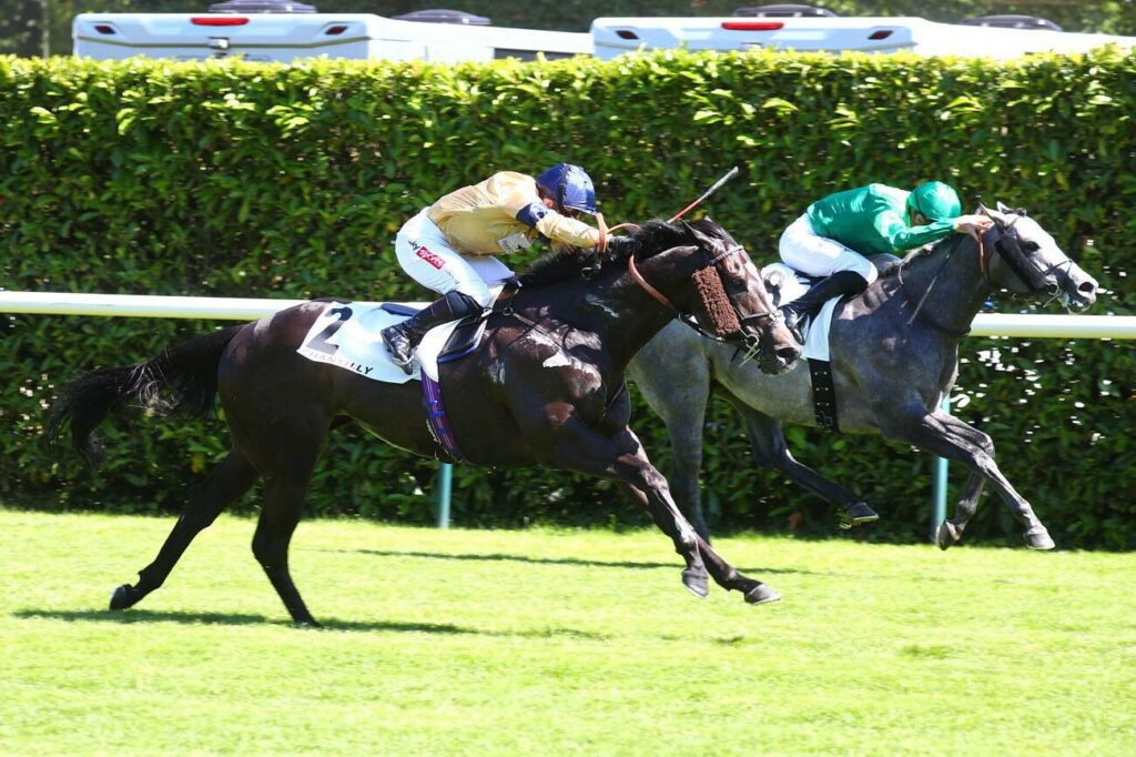 Spartan Arrow winning the Prix Hampton at Chantilly under Hollie Doyle